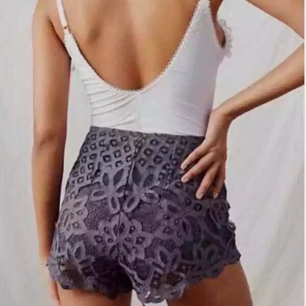 Women’s Gray Crochet Lace High-Waist Shorts - Picture 4 of 11